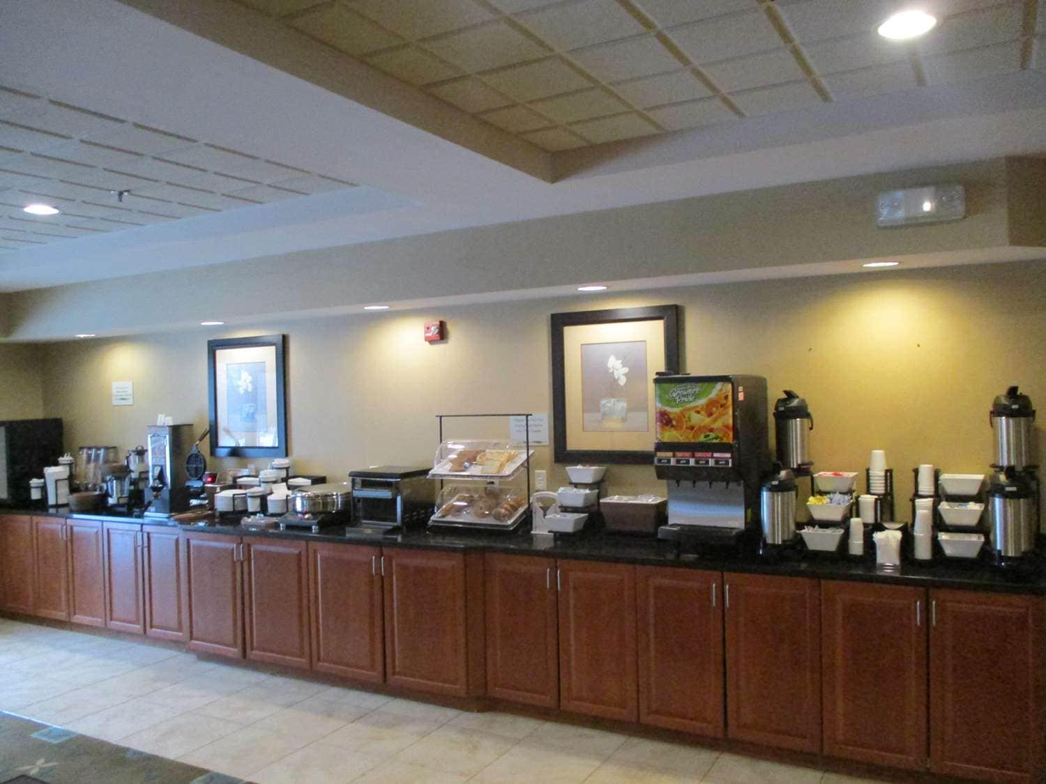 Research Park Inn St Louis West Chesterfield Saint Charles Ресторан фото